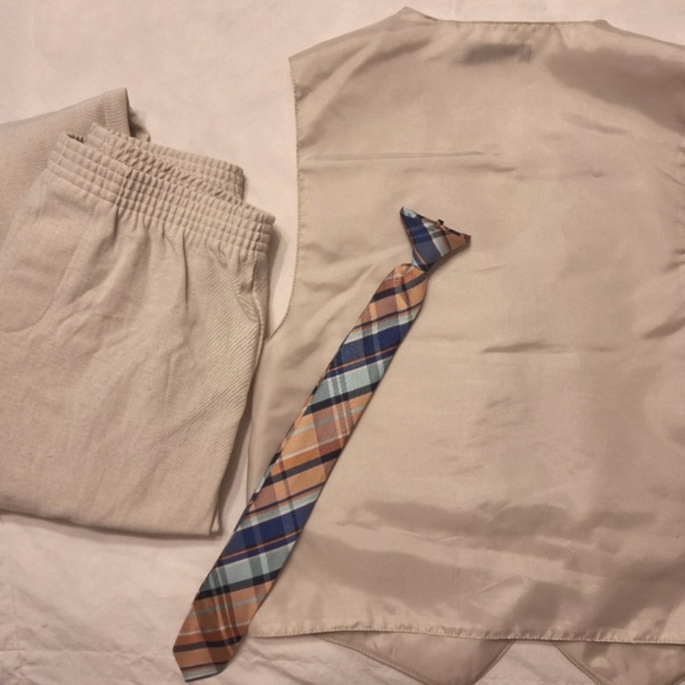 IZOD Summer Suit Set 10y - Picture 4 of 7